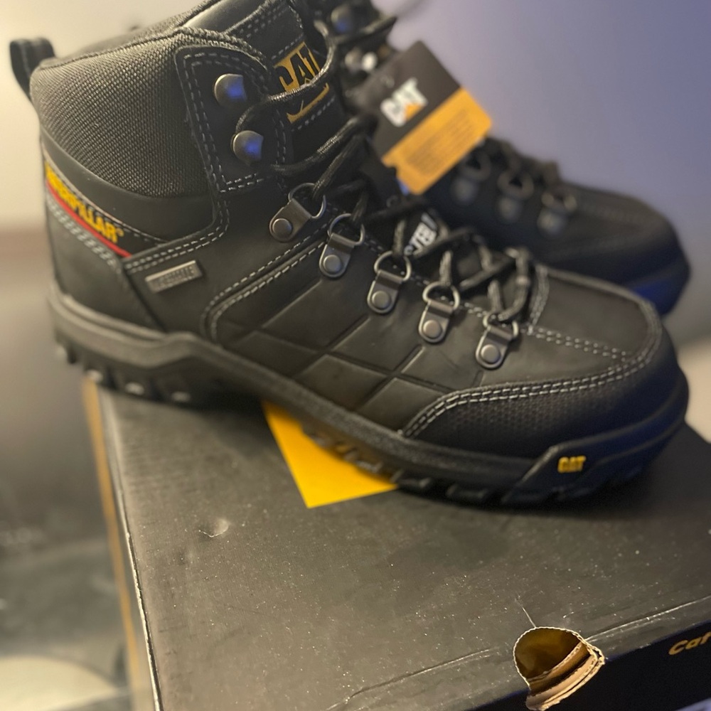 Size 7 Steel Toe Boots Men size Never Worn